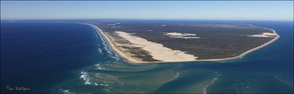 Sandy Cape - Fraser Island - QLD (PBH4 00 17939)